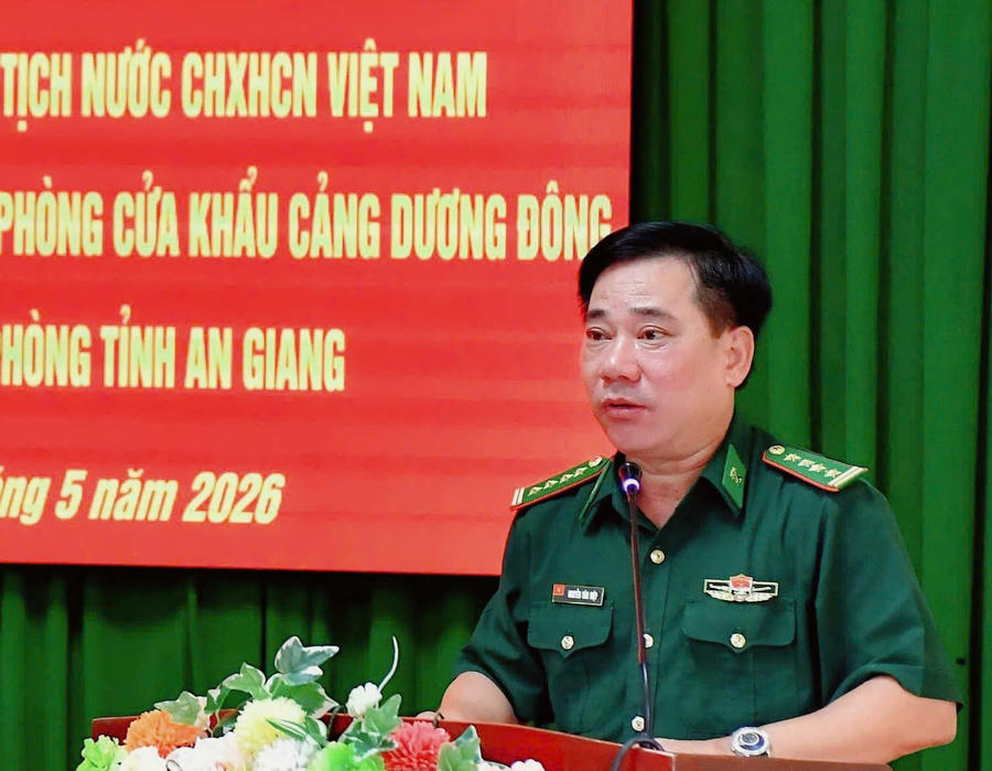 Đại tá Nguyễn Văn Hiệp, Chính ủy Ban Chỉ huy Bộ đội Biên phòng tỉnh An Giang phát biểu