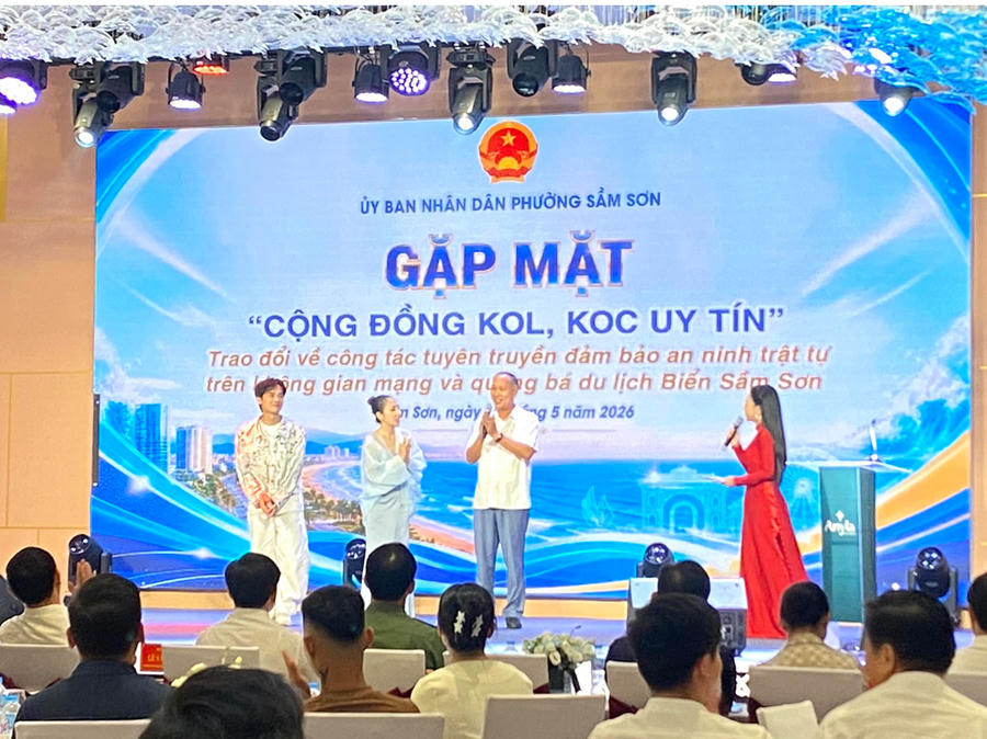 Tại hội nghị, các đại biểu đã trao đổi về vai trò của mạng xã hội trong công tác truyền thông, quảng bá du lịch và định hướng dư luận.