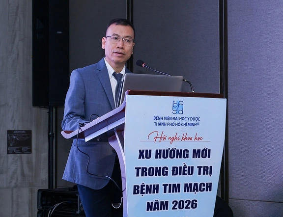 Giáo sư - tiến sĩ - bác sĩ Nguyễn Hoàng Định, Phó giám đốc Bệnh viện Đại học Y Dược TP.HCM. Ảnh BVCV