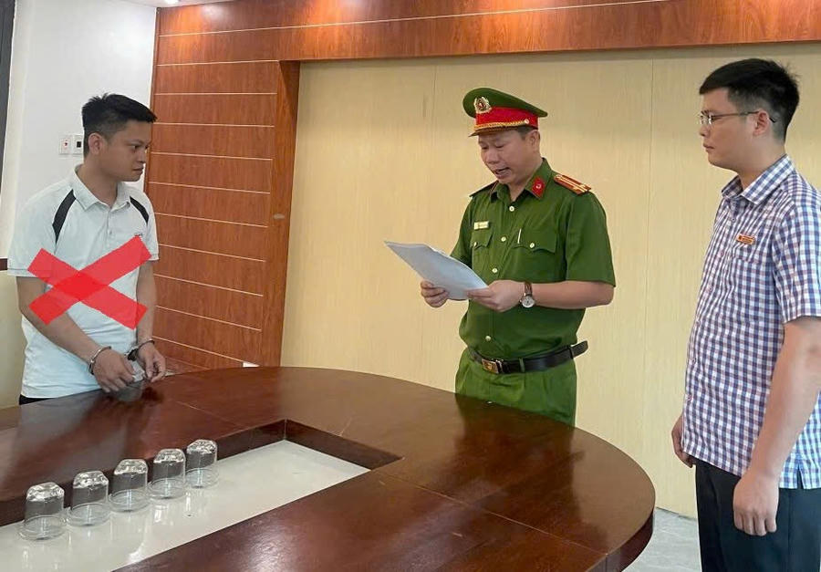 Các cơ quan thông báo quyết định đối với Phạm Công Sơn Bách. CA TP Hải Phòng