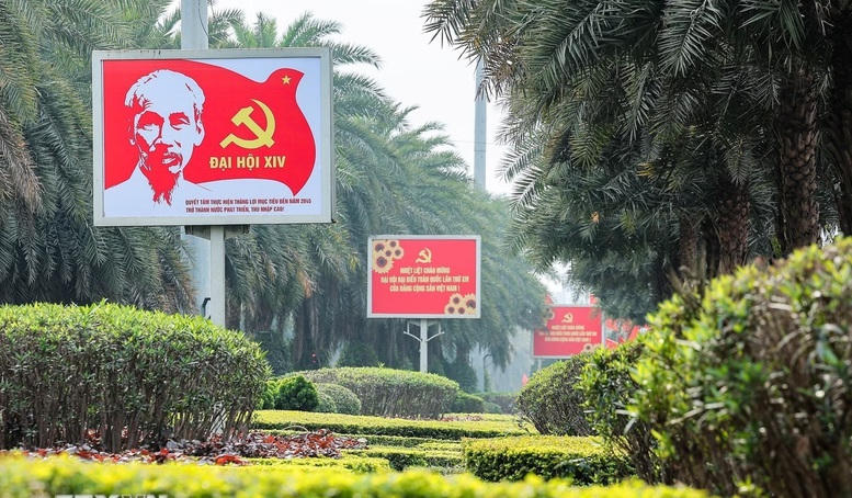 Việc học tập, nghiên cứu, vận dụng và phát triển tư tưởng Hồ Chí Minh luôn được Đảng ta xác định là nội dung quan trọng hàng đầu của công tác xây dựng Đảng