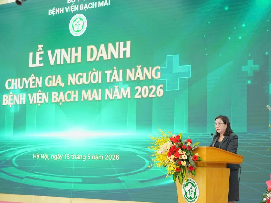 Phó Trưởng ban Tuyên giáo và Dân vận Trung ương Đinh Thị Mai phát biểu. (Ảnh: MOH)