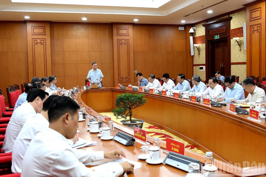 Tổng Bí thư, Chủ tịch nước Tô Lâm chủ trì buổi làm việc. (Ảnh: nhandan.vn) Tổng Bí thư, Chủ tịch nước Tô Lâm chủ trì buổi làm việc. (Ảnh: nhandan.vn)