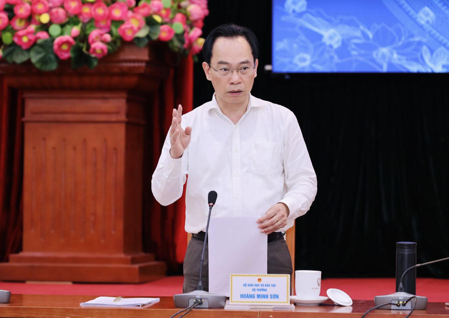 Bộ trưởng Hoàng Minh Sơn phát biểu chỉ đạo tại hội thảo.