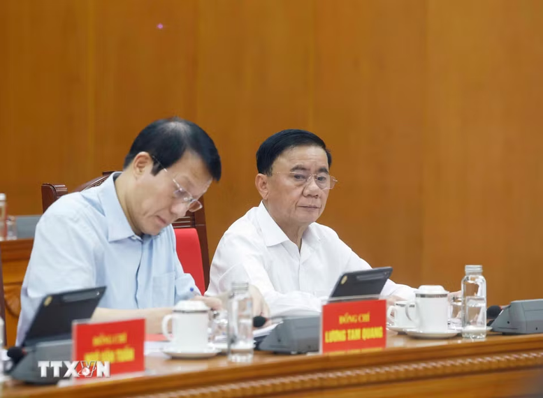 Các đại biểu dự buổi làm việc - Ảnh: TTXVN