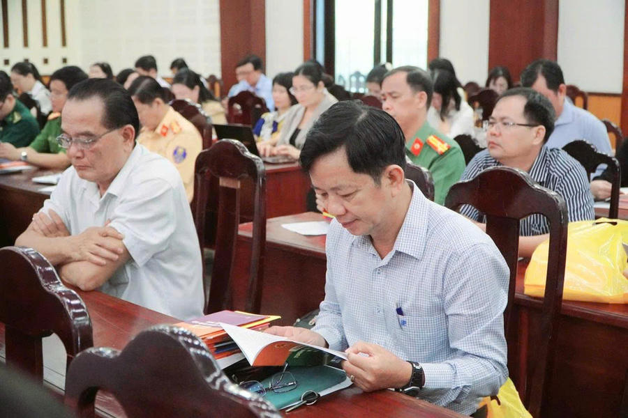 Đại biểu dự hội nghị.