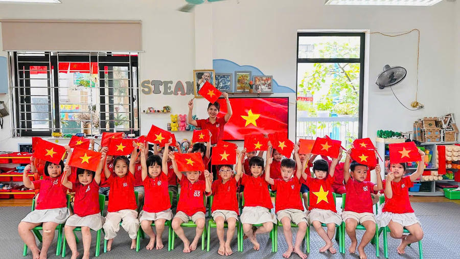 Khi giáo viên hạnh phúc thì mới tạo niềm hạnh phúc cho các bé.
