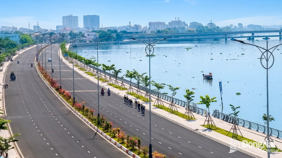 Một đoạn đường ven sông Đồng Nai thuộc địa bàn phường Trấn Biên (TP Đồng Nai).