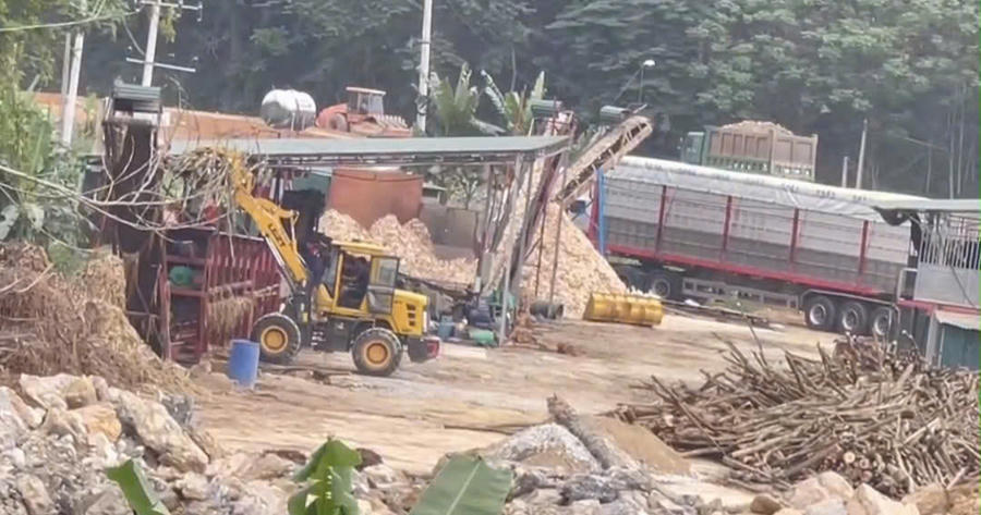 Công trình hhà xưởng được xây dựng trái phép ngang nhiên mở rộng trên đất nông nghiệp ở xã Hùng Lợi.