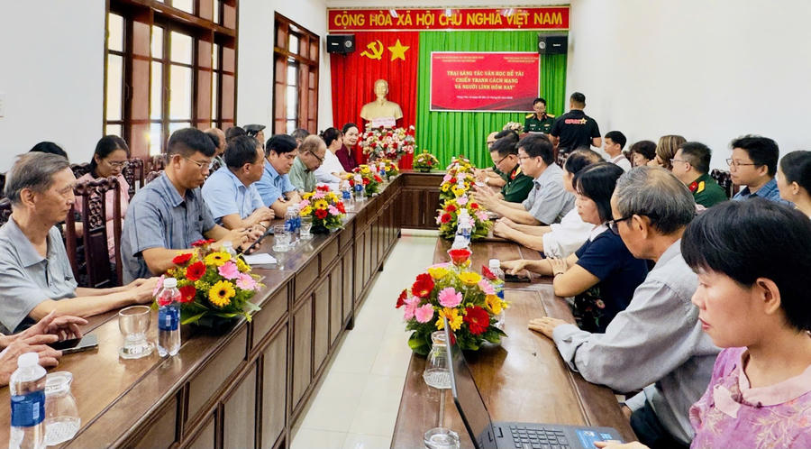 Nhằm tạo điều kiện để các nhà văn, nhà thơ trong và ngoài Quân đội đi thực tế, sáng tác về đề tài “Chiến tranh cách mạng và người lính hôm nay”, Tạp chí Văn nghệ Quân đội tổ chức Trại sáng tác văn học năm 2026 tại Nhà sáng tác Vũng Tàu.