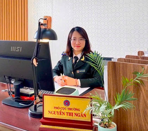 Bà Nguyễn Thị Ngân (trước khi sáp nhập bà Phó Cục trưởng Cục Thi hành án dân sự tỉnh Hà Nam, hiện tại là Phó Chánh Văn phòng Cục Quản lý THADS - Bộ Tư Pháp.