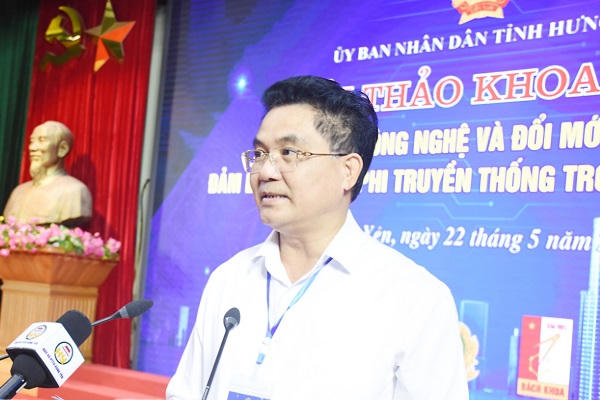 Ông Lê Quang Hoà, Ủy viên Ban Thường vụ Tỉnh ủy, Phó Chủ tịch UBND tỉnh Hưng Yên phát biểu khai mạc hội thảo.