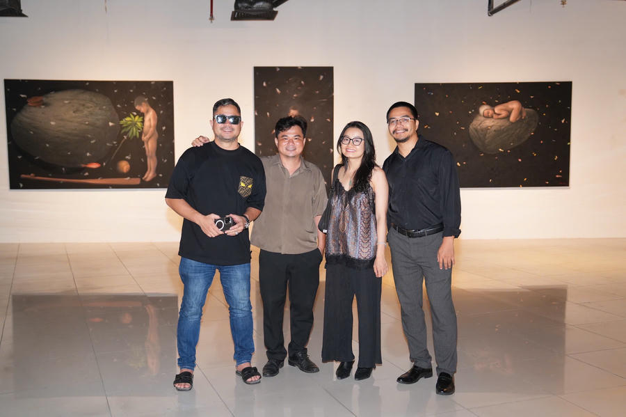 Từ trái qua, KTS Hoàng Minh Tuệ, PA, Giám Tuyển Đỗ Tường Linh, Nhà Tổ Chức Bùi Việt Bằng, người sáng lập Long Biên Art Space