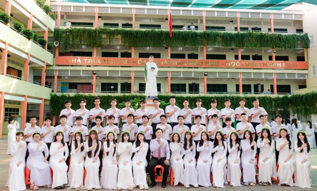 Các thế hệ thầy và trò nhà trường luôn nỗ lực giữ gìn và phát huy truyền thống vẻ vang của Trường THPT Nguyễn Trung Trực trong giai đoạn mới