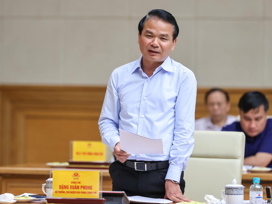 Bộ trưởng, Chủ nhiệm Văn phòng Chính phủ Đặng Xuân Phong phát biểu.