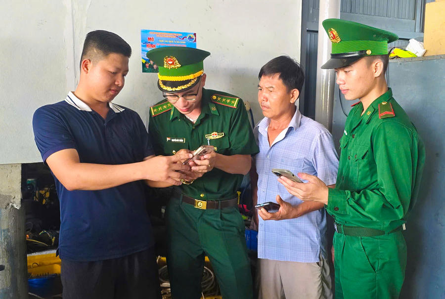 Người dân được hướng dẫn cách gửi thông tin tố giác tội phạm thông qua mô hình “Hòm thư điện tử ẩn danh”.