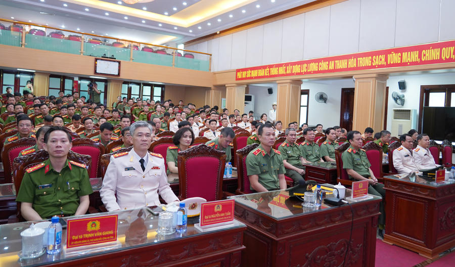 Các đại biểu tham gia buổi lễ. (Ảnh: CATH)