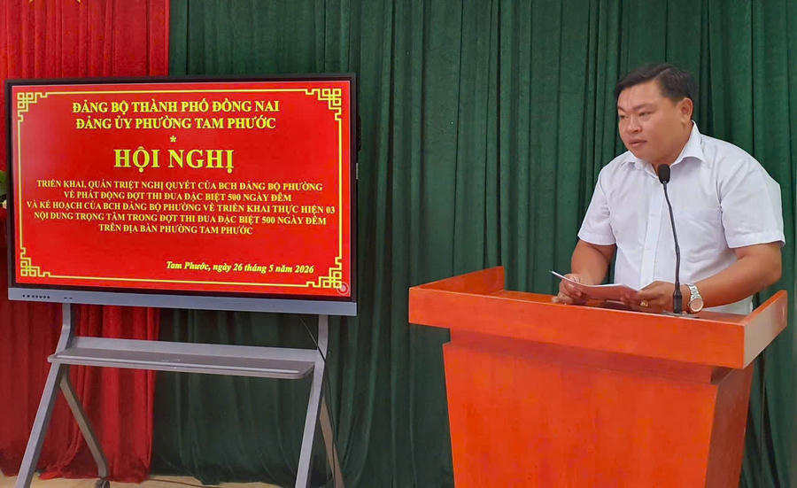 Các đại biểu phát biểu ý kiến.