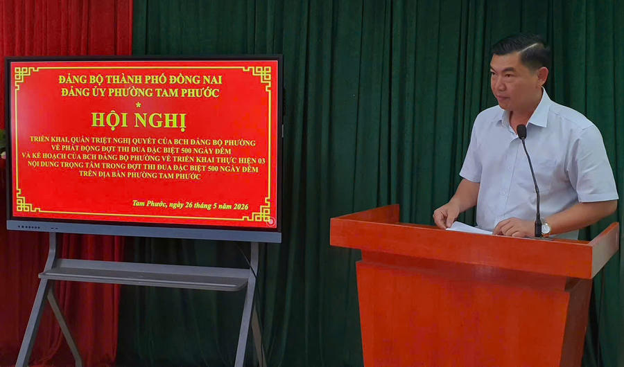 Các đại biểu phát biểu ý kiến.