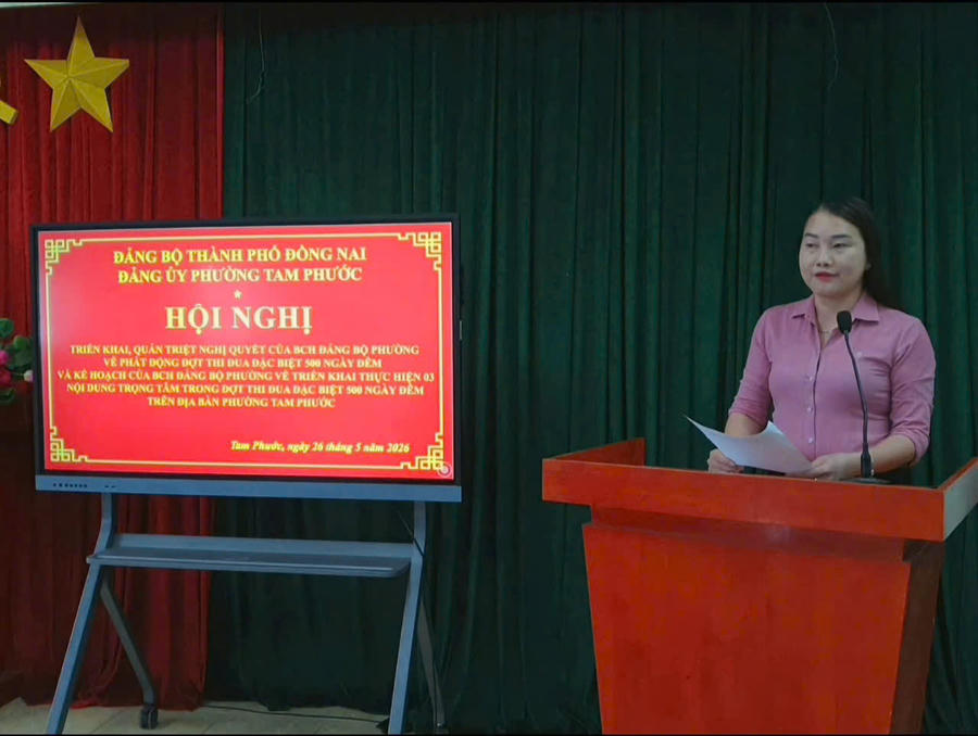 Các đại biểu phát biểu ý kiến tại hội nghị.