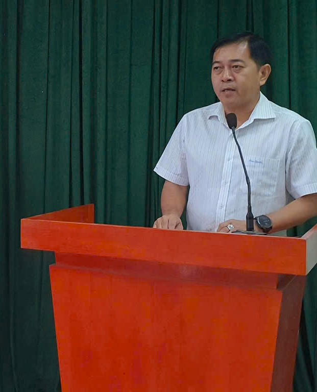 Các đại biểu phát biểu ý kiến tại hội nghị.