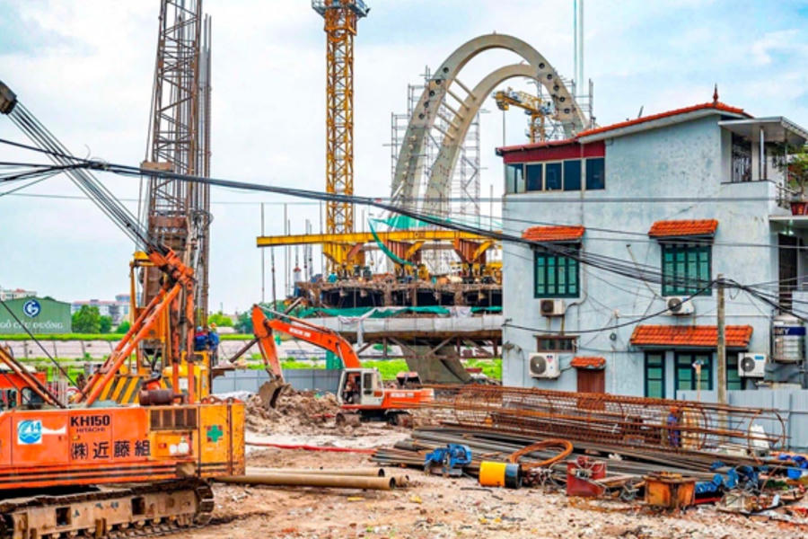 Bộ Xây dựng đề nghị UBND TP Hà Nội chỉ đạo các đơn vị thực hiện dứt điểm công tác giải phóng mặt bằng trong tháng 5. (Ảnh: PV)