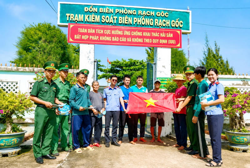 Đồn Biên phòng Rạch Gốc và VKSND Khu vực 5 đẩy mạnh tuyên truyền IUU. Đồn Biên phòng Rạch Gốc và VKSND Khu vực 5 đẩy mạnh tuyên truyền IUU.