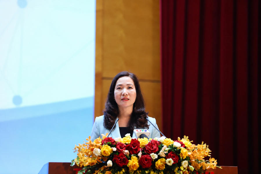 Bà Nguyễn Thị Hạnh, Phó Chủ tịch UBND tỉnh, phát biểu hưởng ứng Lễ phát động.