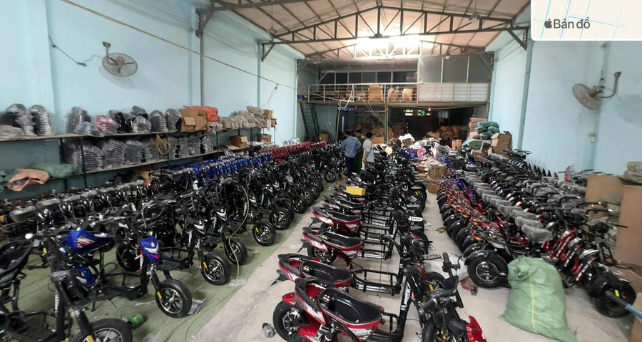 Công an TP.HCM phát hiện hàng trăm xe đạp điện không rõ nguồn gốc . Ảnh Công an