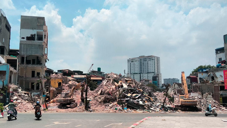 Điểm nối tại phố Hoàng Đạo Thuý cũng đã thực hiện phá dỡ xong.