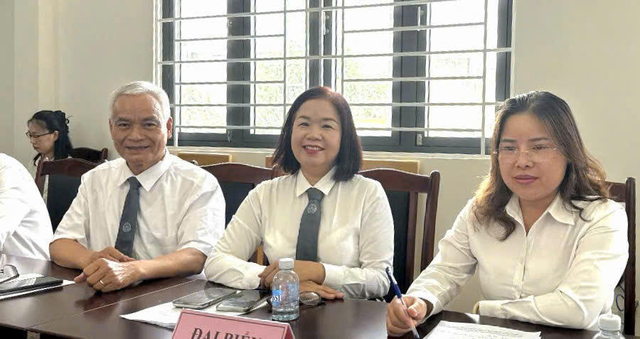 Các đại biểu Đoàn Luật sư TP Đồng Nai tham dự buổi lễ.