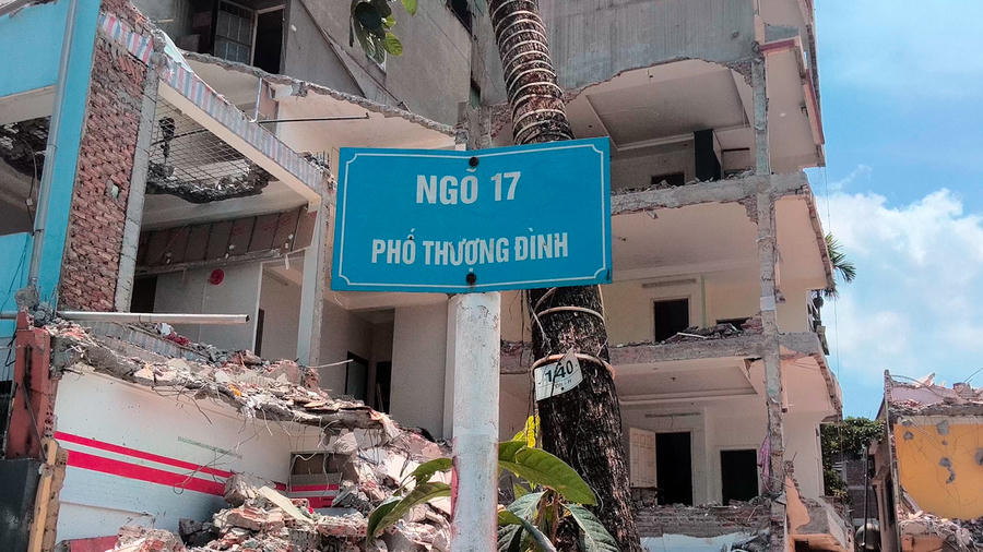 Hình ảnh phá dỡ tại khu vực Ngõ 17 Thượng Đình.