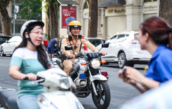 Tăng cường TTKS bảo đảm giao thông trên tuyến.