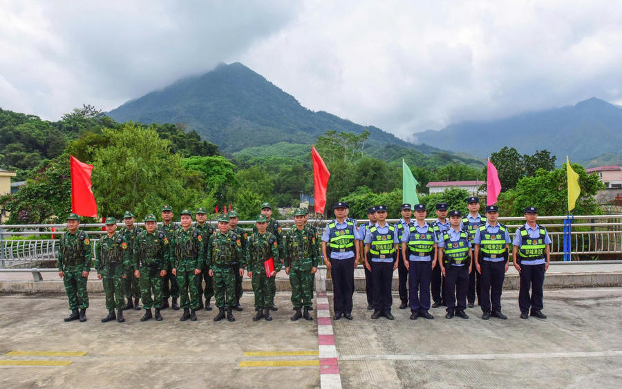 Đồn BP Pò Hèn tổ chức tuần tra song phương với Trạm Hội ngộ hội đàm BĐBP địa khu Phòng Thành, Quảng Tây, Trung Quốc theo Kế hoạch đã được Ban Chỉ huy BĐBP tỉnh phê duyệt.