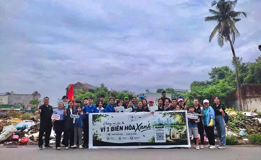 Chụp ảnh lưu niệm trước khi bắt tay vào hiện thực hóa Lễ ra quân Chiến dịch Thanh niên tình nguyện Hè năm 2026.