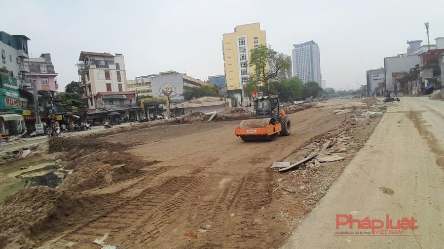 Dự án sẽ khớp nối&nbsp;hạ tầng giao thông với Dự án đầu tư xây dựng đường Vành đai 1 (đoạn Hoàng Cầu-Voi Phục). Trong ảnh: Dự án đoạn Hoàng Cầu - Voi Phục đang thi công.