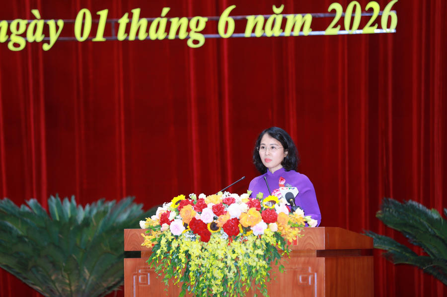 Bà Trịnh Thị Minh Thanh, Phó Bí thư Thường trực Tỉnh ủy, Chủ tịch HĐND tỉnh, phát biểu bế mạc kỳ họp.