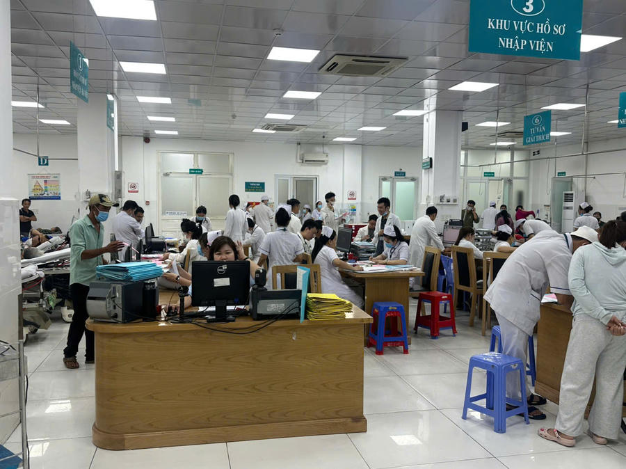 Khu vực đón tiếp bệnh nhân của&nbsp;Bệnh viện Nhân dân 115 -TP HCM.