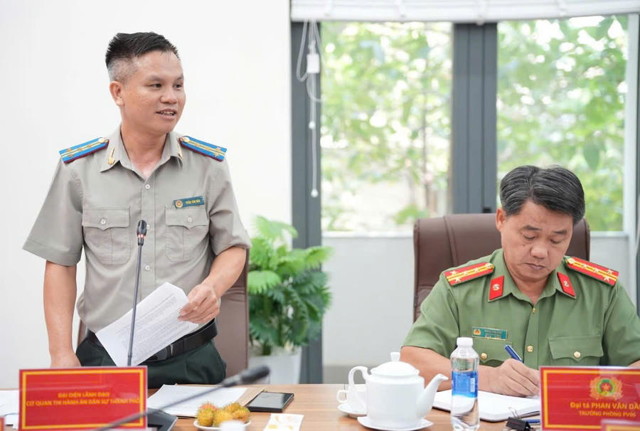 Đại diện Thi hành án dân sự thành phố Đồng Nai phát biểu ý kiến.