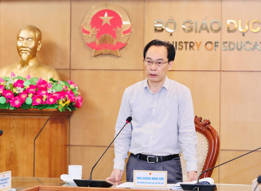 Bộ trưởng Hoàng Minh Sơn phát biểu tại hội nghị.