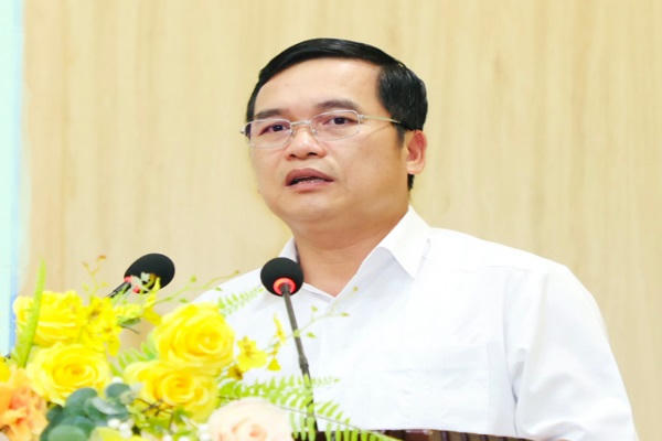 Ông&nbsp;Nguyễn Văn Lượng, Ủy viên Ban Thường vụ Tỉnh ủy, Giám đốc Sở Xây dựng phát biểu tại hội nghị.