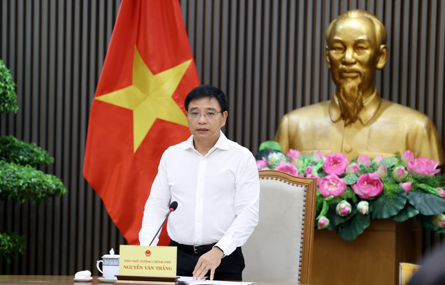 Phó Thủ tướng Nguyễn Văn Thắng chủ trì cuộc họp về phương án chấm điểm KPI các bộ, ngành, địa phương về thực hiện giải ngân vốn đầu tư công - Ảnh: VGP