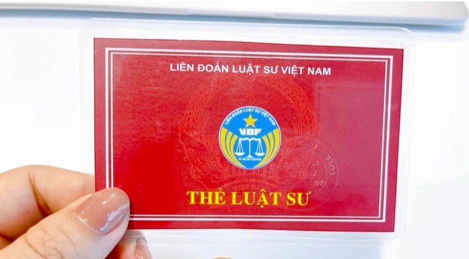 Thẻ luật sư (Ảnh: Liên đoàn Luật sư Việt Nam). Thẻ luật sư (Ảnh: Liên đoàn Luật sư Việt Nam).
