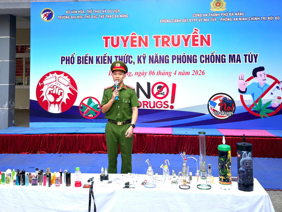 Công an TP Đà Nẵng tuyên truyền, phổ biến kiến thức, kỹ năng phòng chống ma túy cho học sinhn - sinh viên.