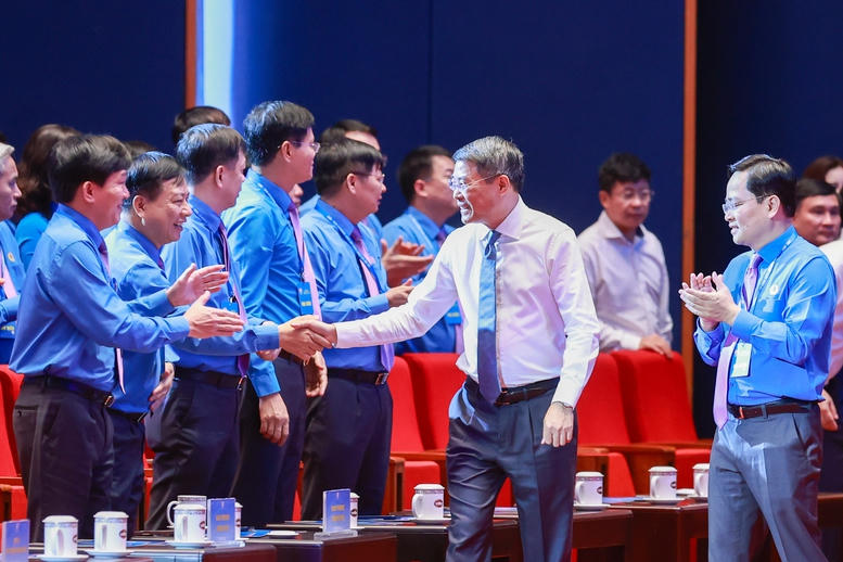Thủ tướng Lê Minh Hưng với các đại biểu dự Chương trình - Ảnh: VGP