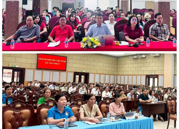 Quang cảnh tại điểm cầu xã Tân Nhựt.