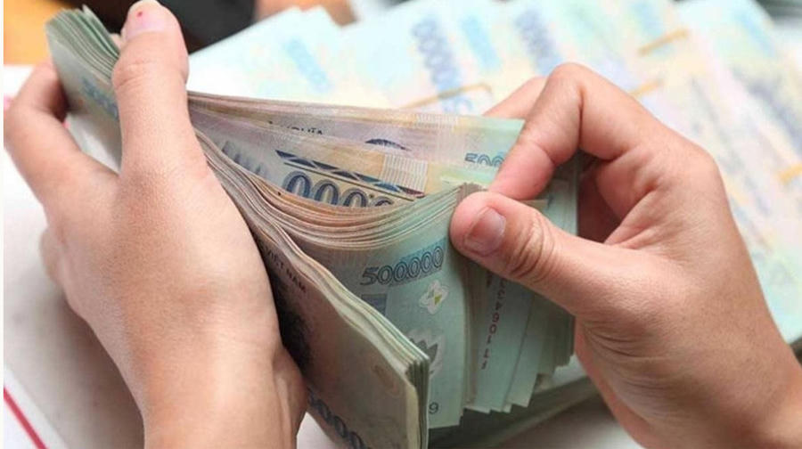 Hoạt động giải ngân qua Kho bạc Nhà nước góp phần bảo đảm nguồn vốn triển khai các dự án đầu tư công và phục vụ phát triển kinh tế - xã hội. Ảnh InT