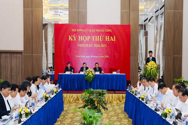 Quang cảnh kỳ họp.