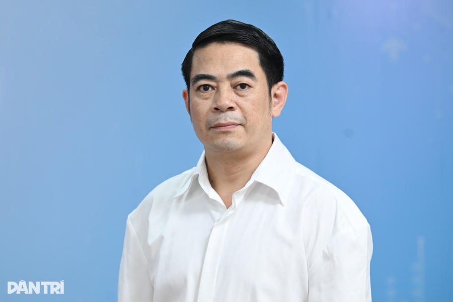 Ông Trần Tuấn Tú, Trưởng phòng Bảo hiểm thất nghiệp, thông tin về điểm mới trong chính sách bảo hiểm thất nghiệp (Ảnh: Mạnh Quân).