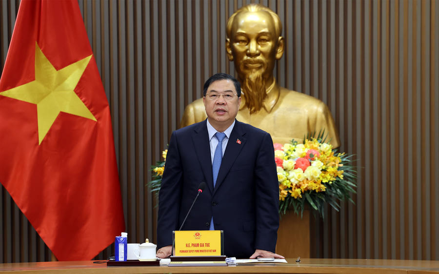 Phó Thủ tướng Thường trực Phạm Gia Túc cho biết, với mục tiêu tăng trưởng 2 con số đến năm 2030, nhu cầu điện của Việt Nam rất lớn.